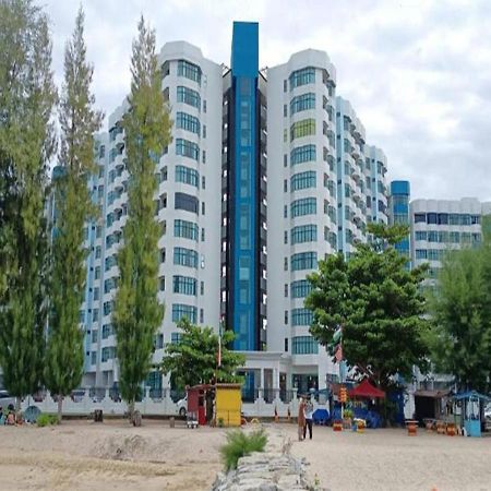 Mutiara Melaka Beach Resort - Islamic Compliance Only Tangga Batu Zewnętrze zdjęcie